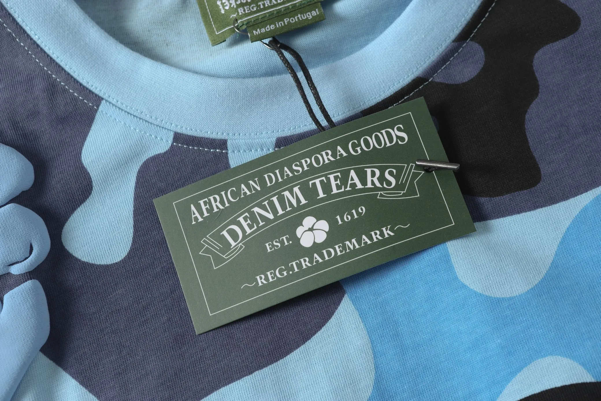 208# DENIM TEARS Kapok European and American trendy brand high quality foam flocking camouflage printed short-sleeved suit Color Camouflage blue Camouflage powder Camouflage gray Camouflage apricot Camouflage green Size S-XL